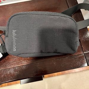 Lululemon mini belt bag, black, brand new with tags, never worn